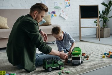 Uretfærdighed veltalende tankevækkende Legetøjsbiler til børn | Små og store legetøjsbiler i metal og plastik m.m.